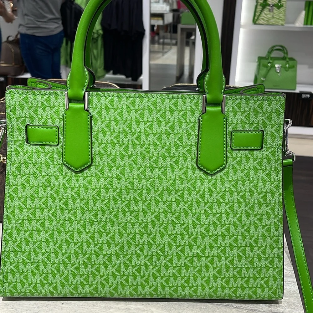 Michael Kors Hamilton Medium Signature Logo Satchel
Jungle Green 
NWT - Picture 7 of 16